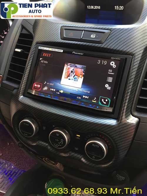 cung cap man hinh dvd chạy android gia re uy tin cho Ford Ranger 2015 tai quan 2